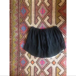 ALC black skirt with white liner and pockets